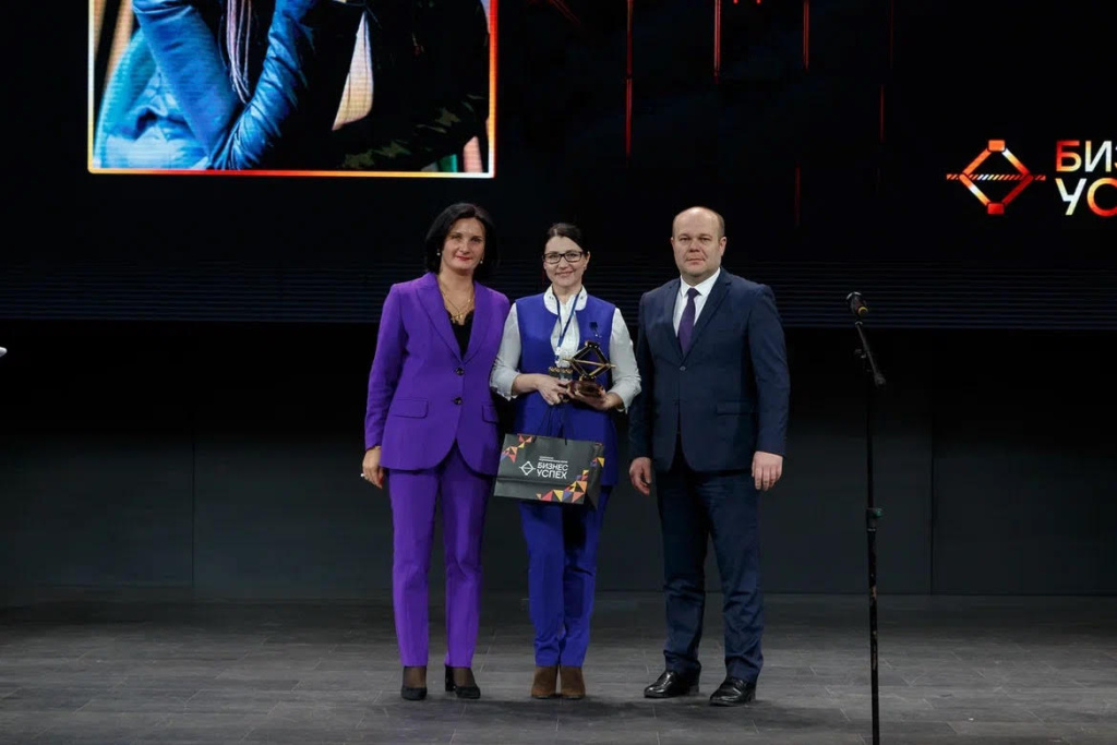 Анна Церцек.jpg Анна Церцек.jpg