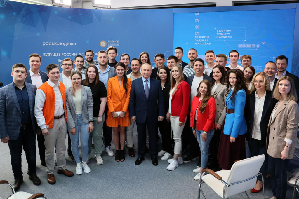 сухов.jpg сухов.jpg